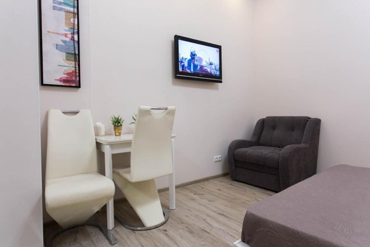 Modern Apartments In The Centre - Kuznechna Str. 26/4 Kharkiv Exterior photo